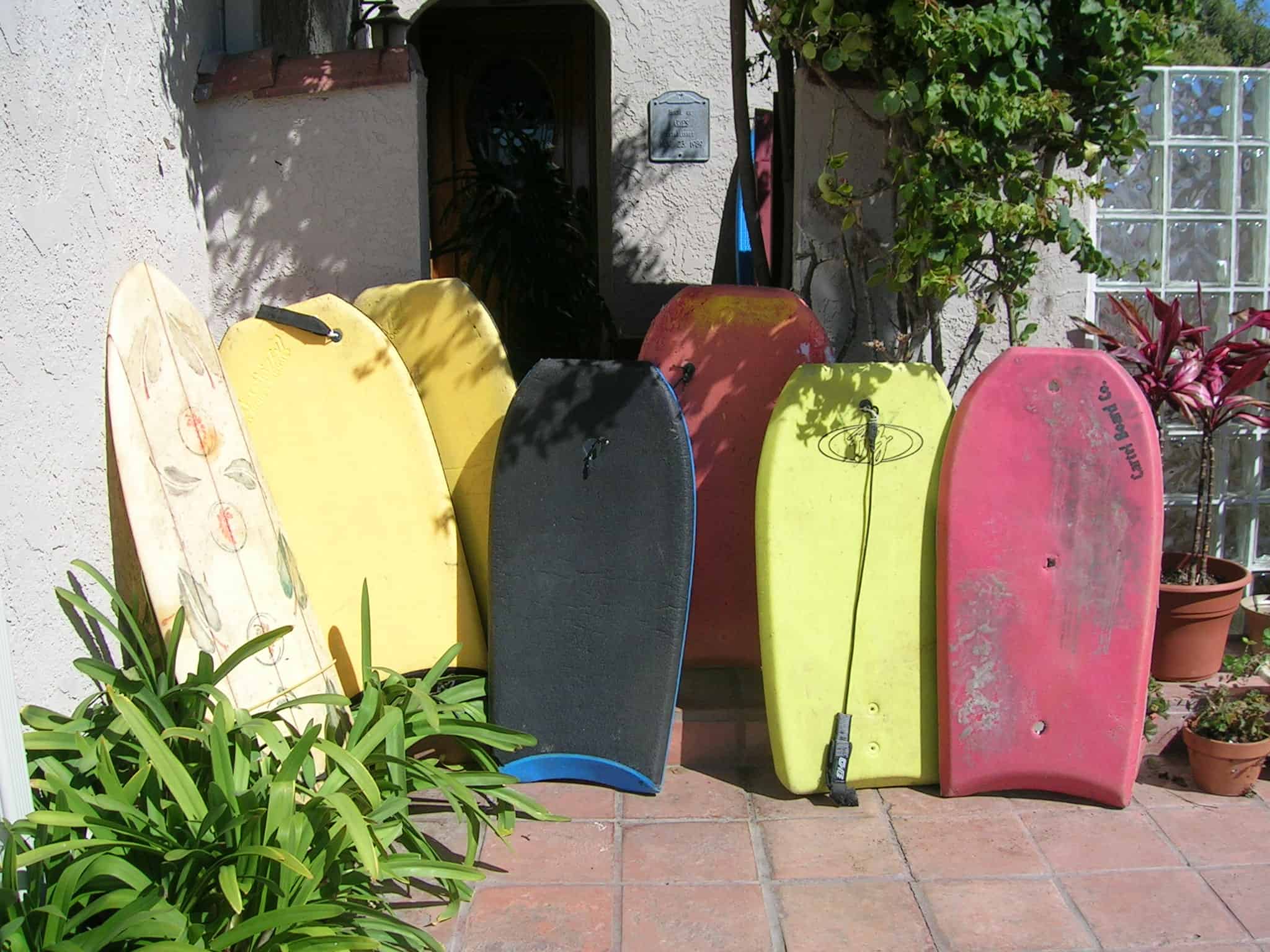 Surfboard - HD Wallpaper 