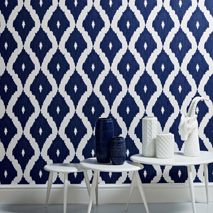 Kelly S Ikat Wallpaper From Graham Brown - Navy Blue And Silver - HD Wallpaper 