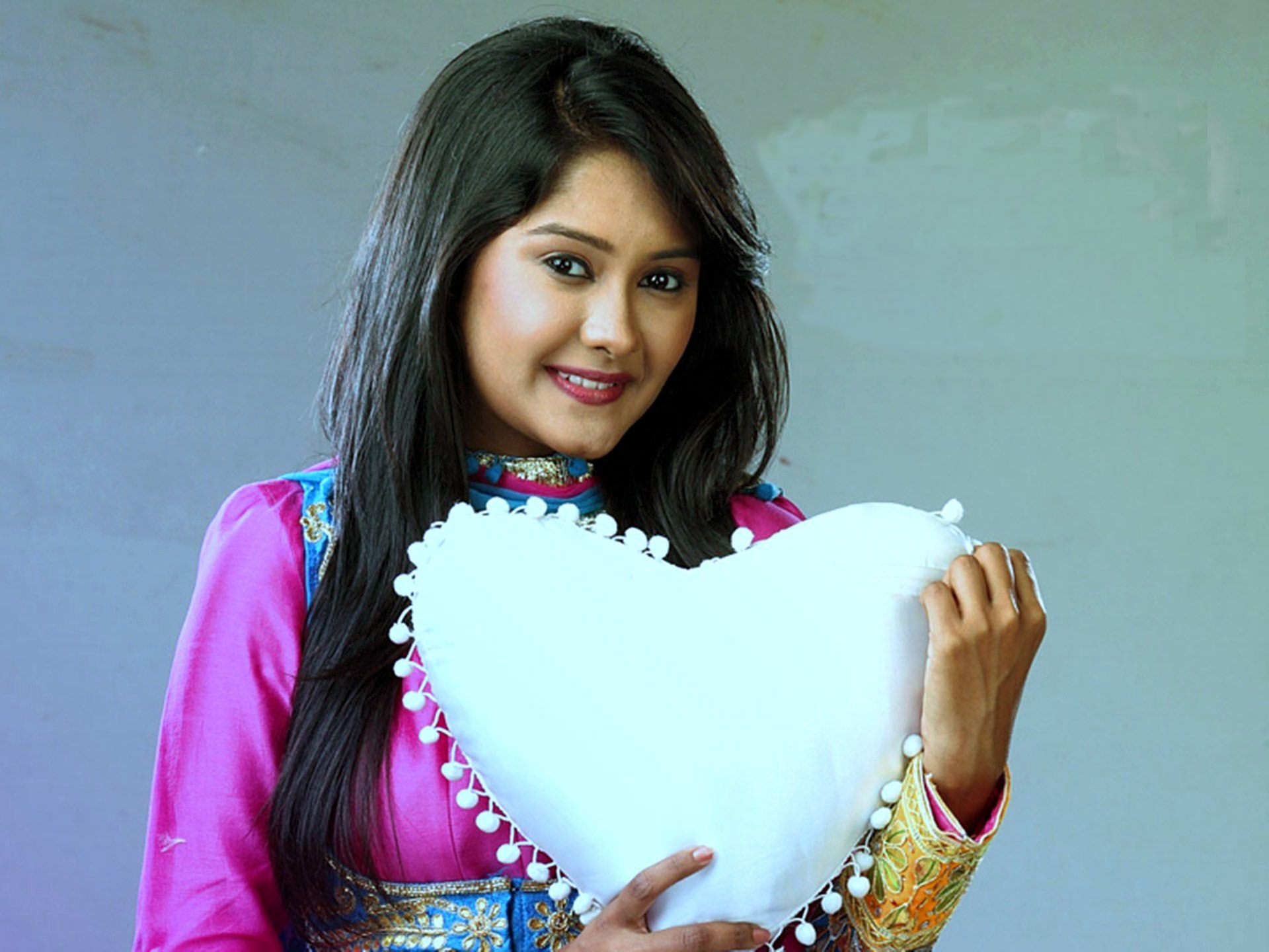 Kanchi Singh As Avni - HD Wallpaper 