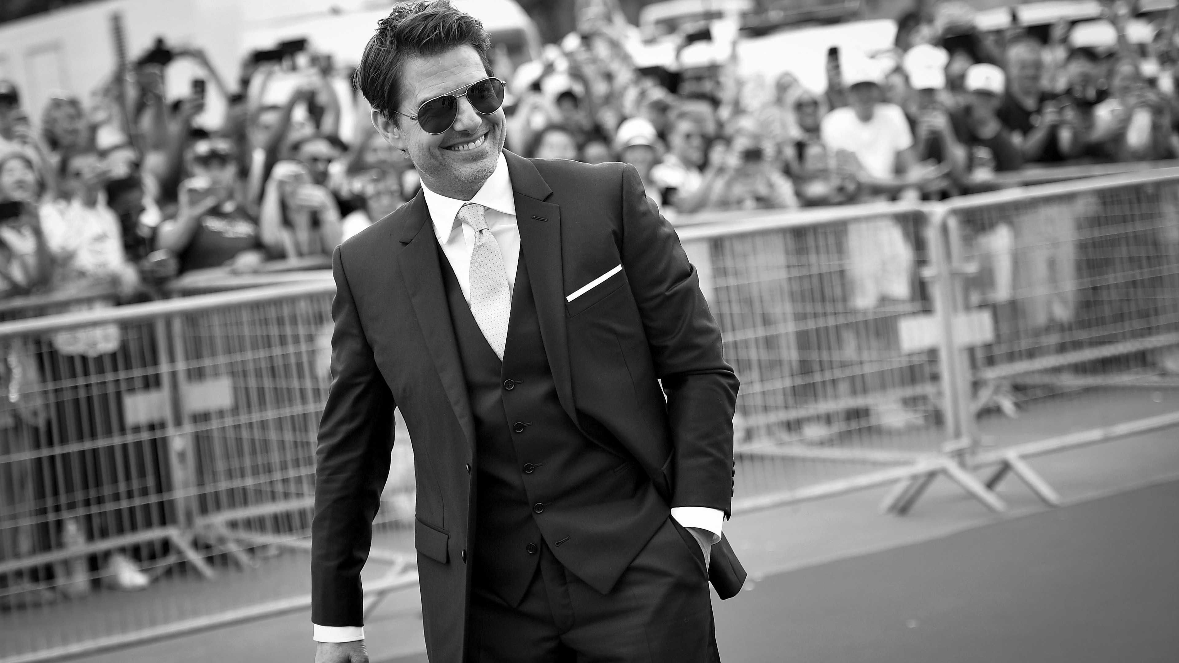 Tom Cruise Monochrome - HD Wallpaper 