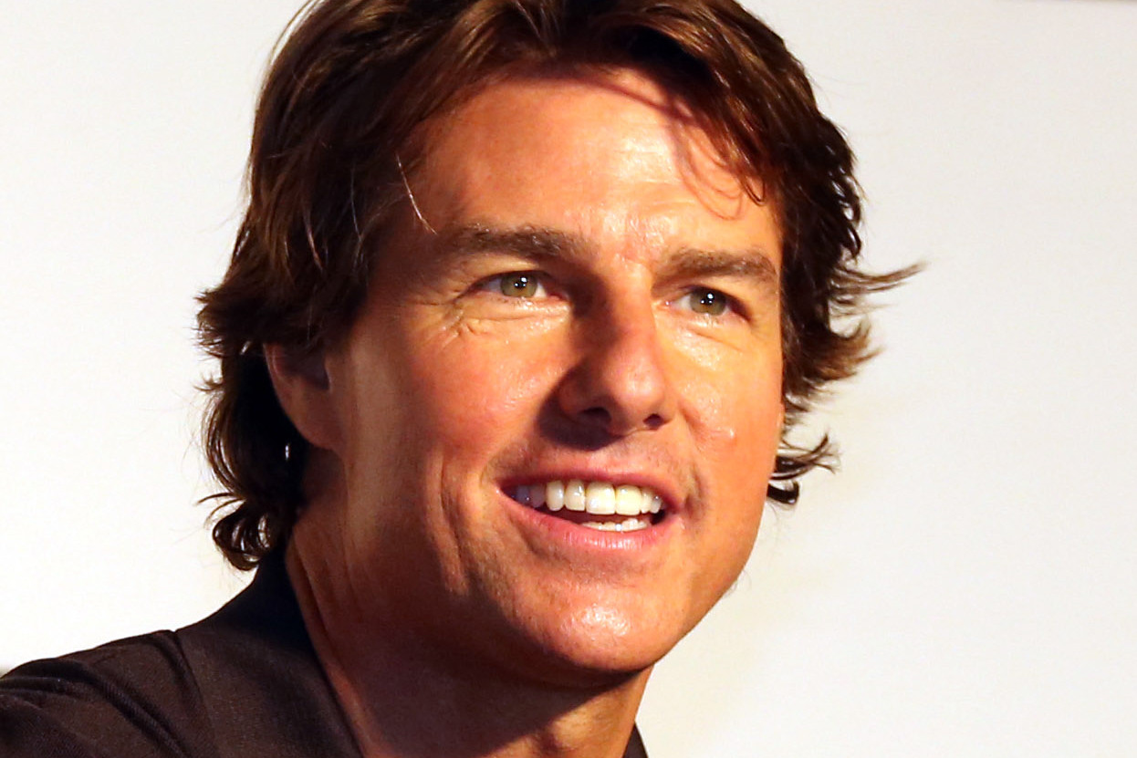 Tom Cruise - HD Wallpaper 