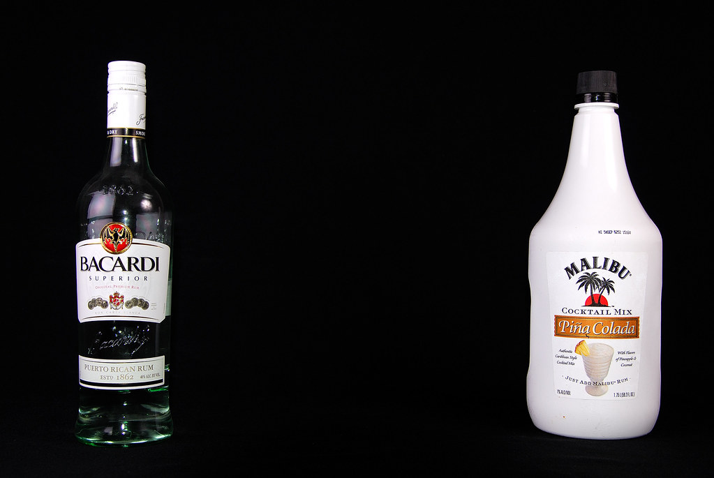 Glass Bottle - HD Wallpaper 