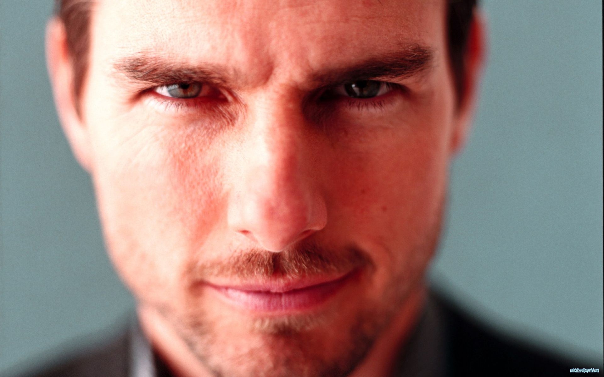 Tom Cruise Eyes Wallpaper - Close Up Of A Face - HD Wallpaper 