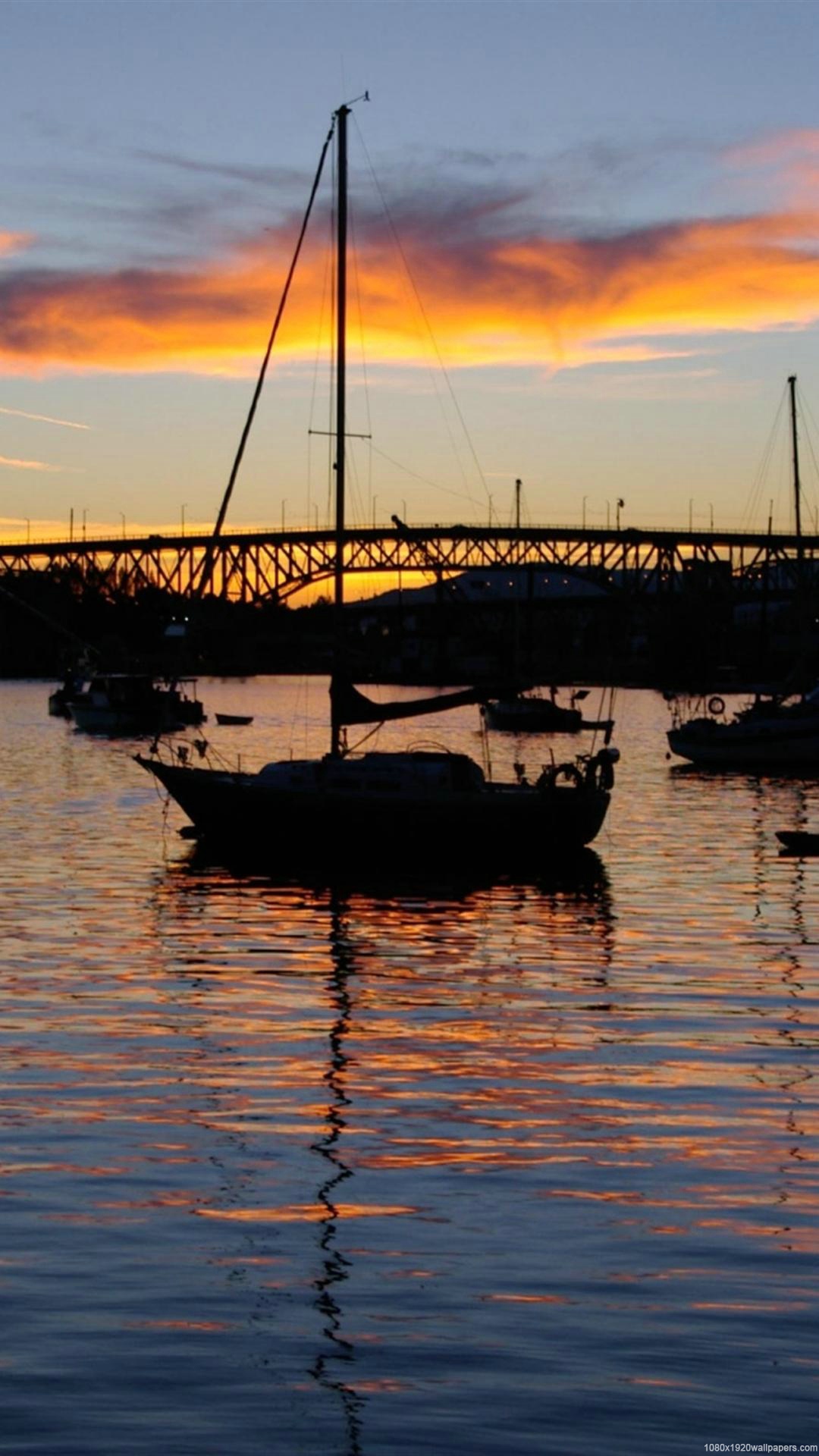 Ship On Sea Wallpapers Hd - Sailing Macbook Pro Background - HD Wallpaper 