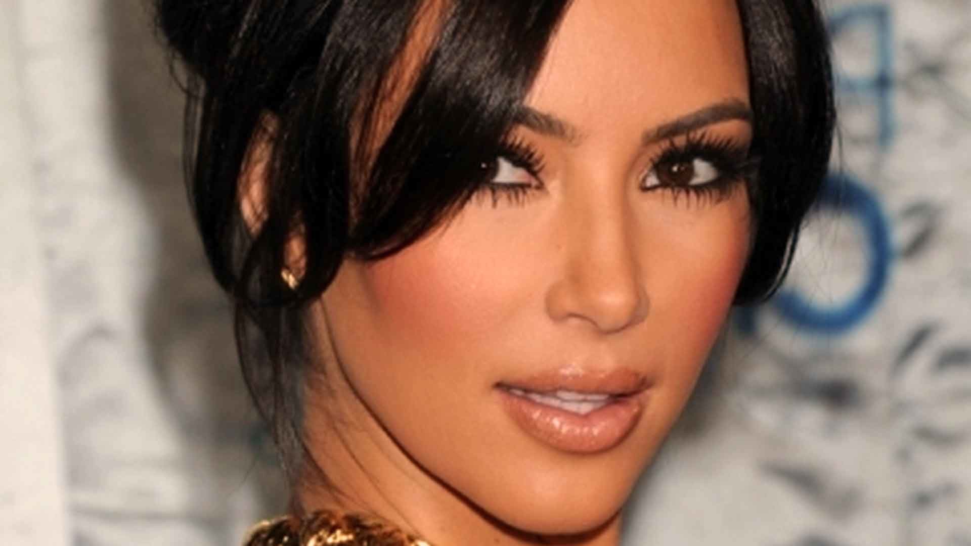 Kim Kardashian Wallpapers, 43 Kim Kardashian Hd Wallpapers - Kim Kardashian Face High Definition - HD Wallpaper 
