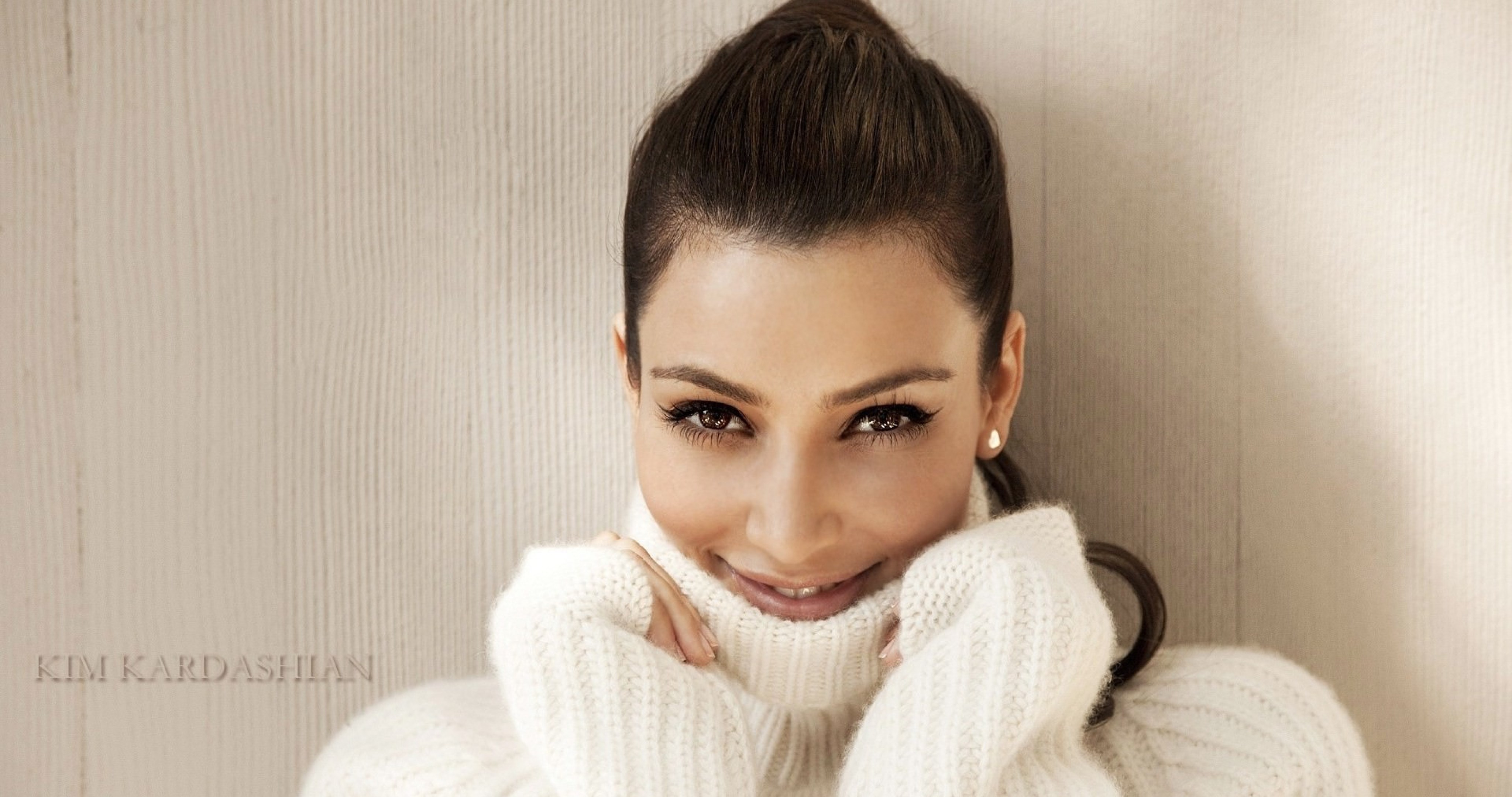 Kim Kardashian - HD Wallpaper 