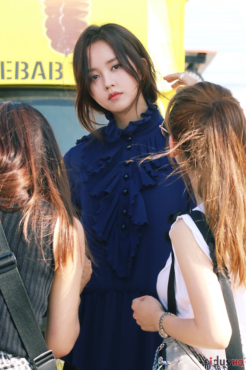 金 所 炫 V - HD Wallpaper 