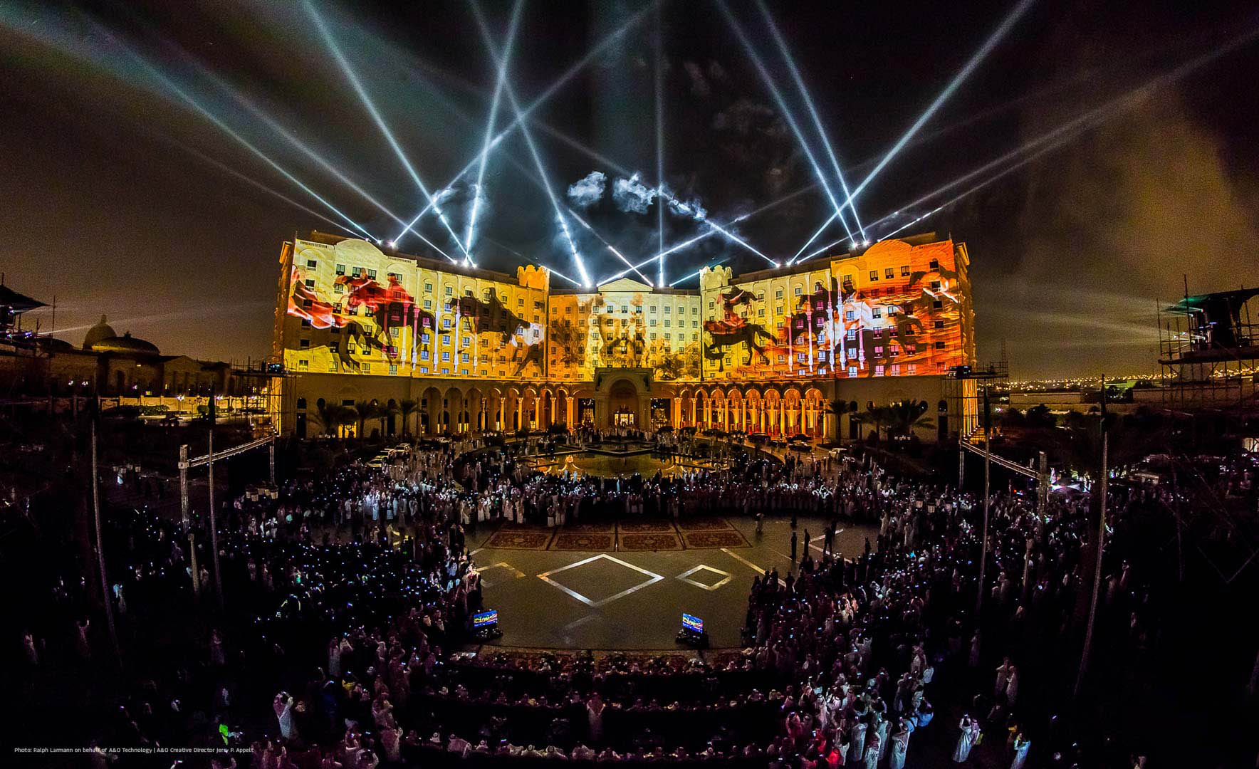 Saudi Arabia Day Wallpapers - Ritz Carlton Riyadh Projection - HD Wallpaper 