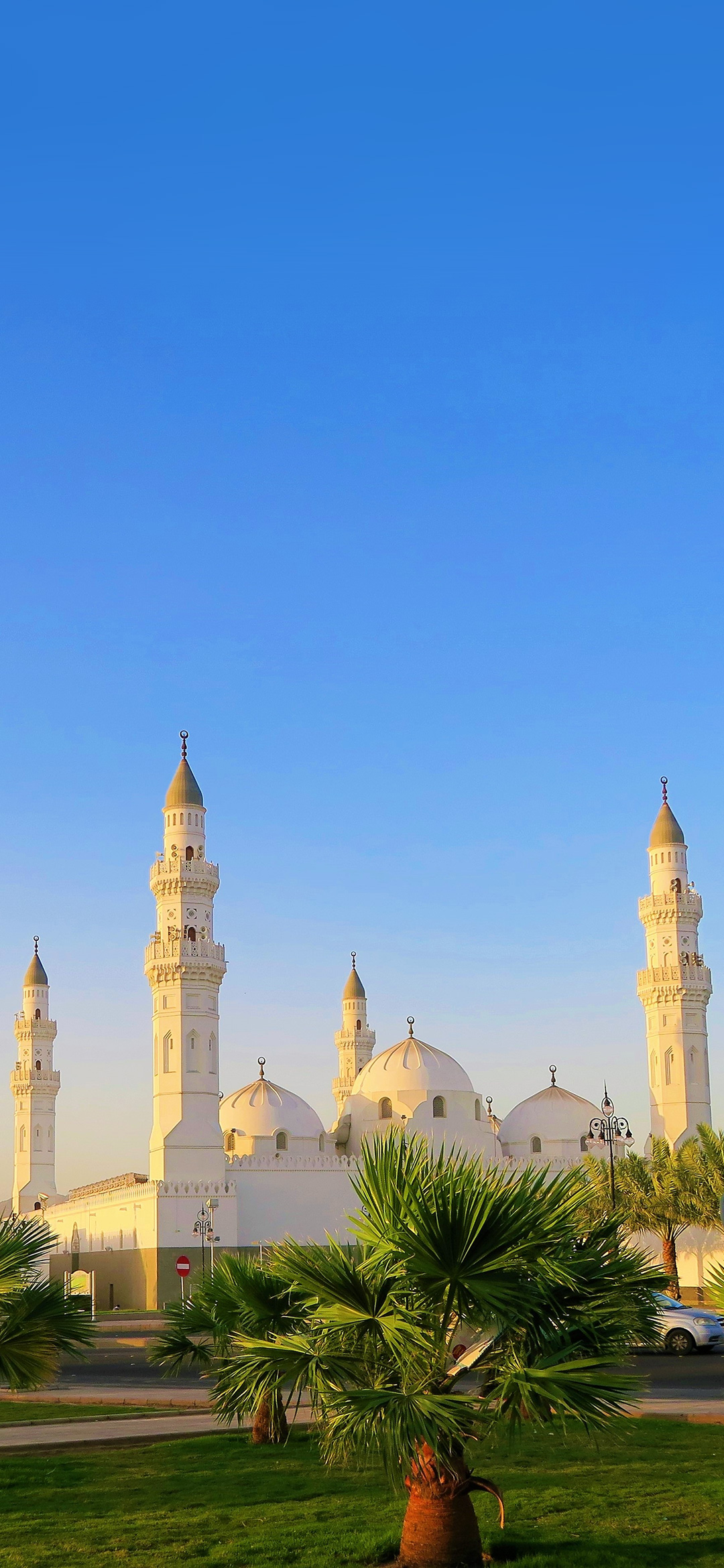 Masjid Al Qiblatayn In Medina Hd Wallpaper - Medina - HD Wallpaper 