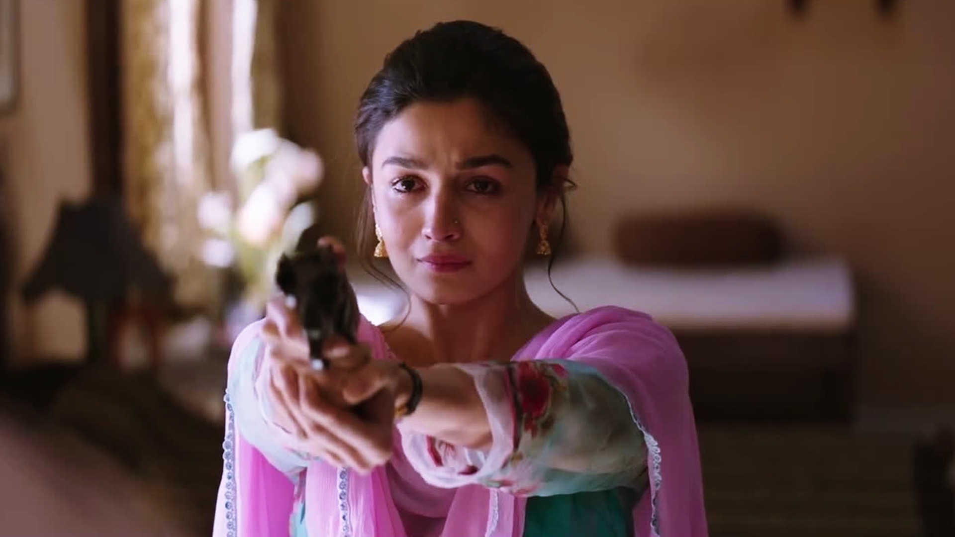 Alia Bhatt Raazi Background Wallpapers - Razi Alia Bhatt Trailer - HD Wallpaper 