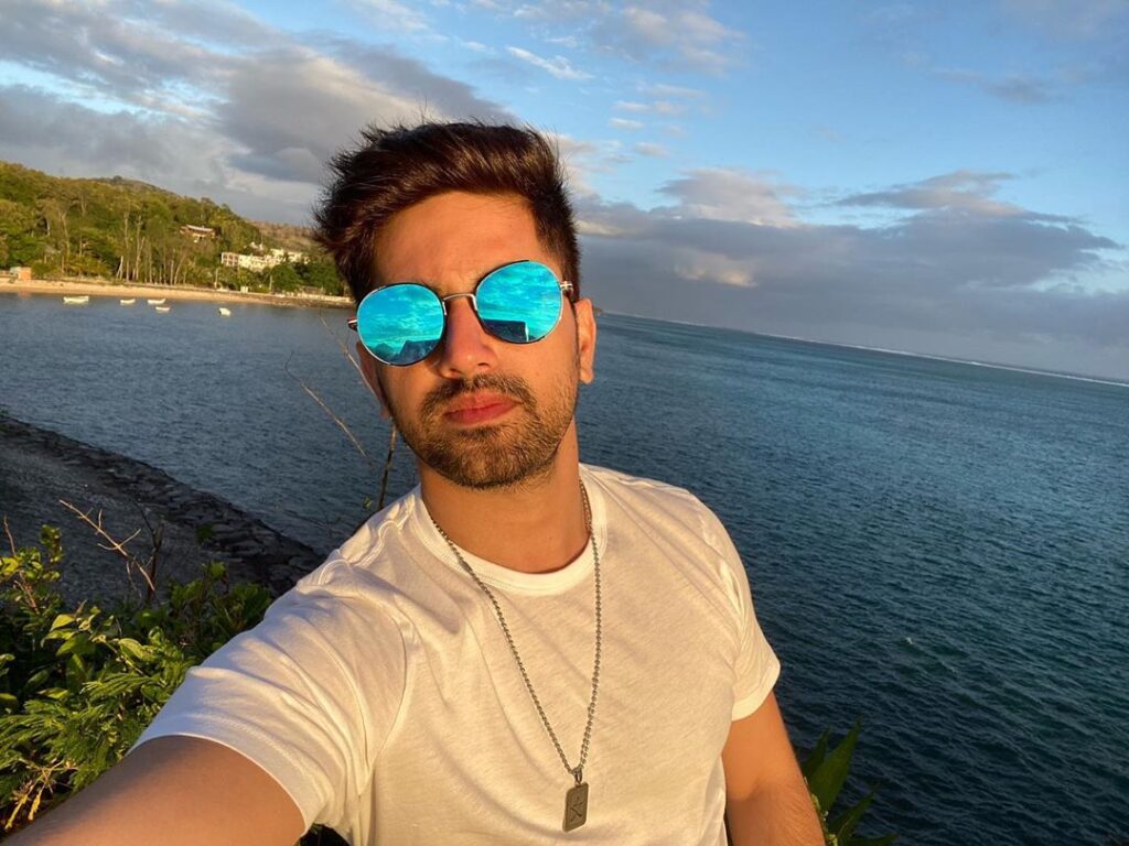 Travel Pictures Are Truly Inspiring - Zain Imam In Thailand - HD Wallpaper 