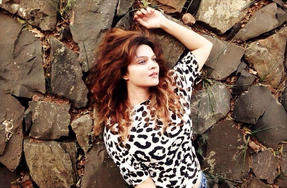 Aashka Goradia Hot Unseen Photoshoot Imgaes - Photo Shoot - HD Wallpaper 