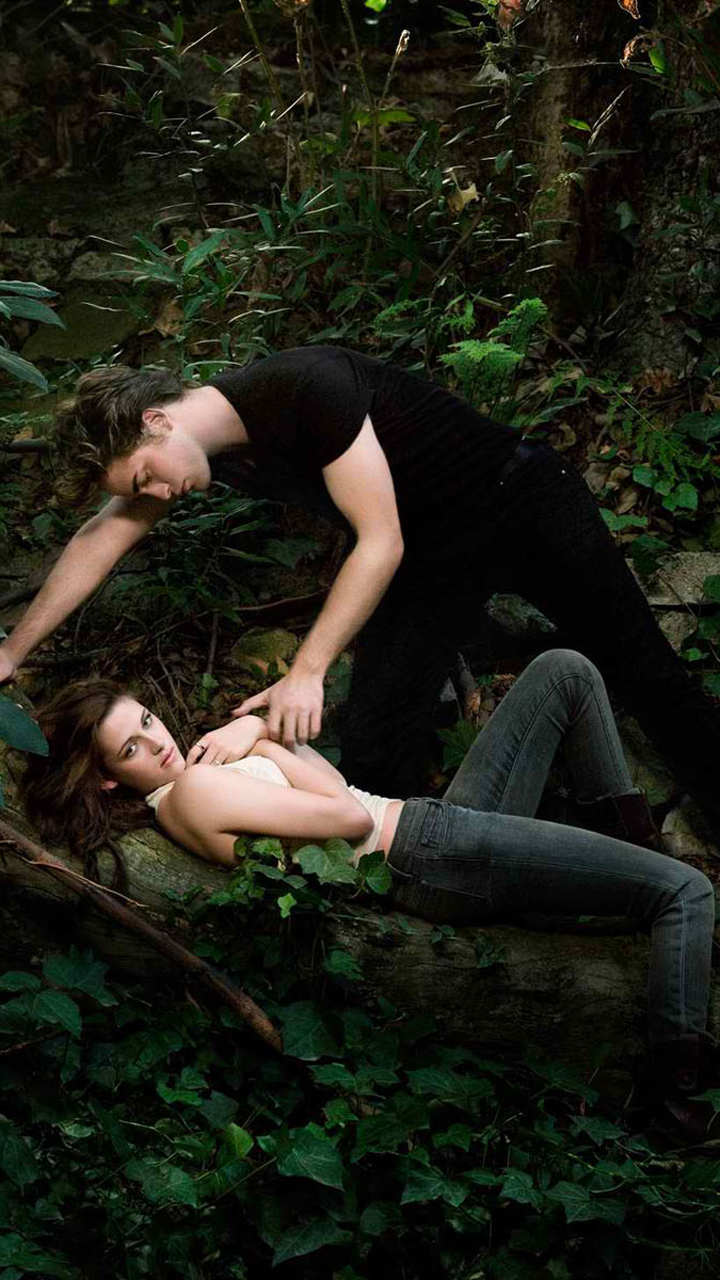 Kristen Robert Twilight Wallpaper - Bella And Edward Eclipse - HD Wallpaper 