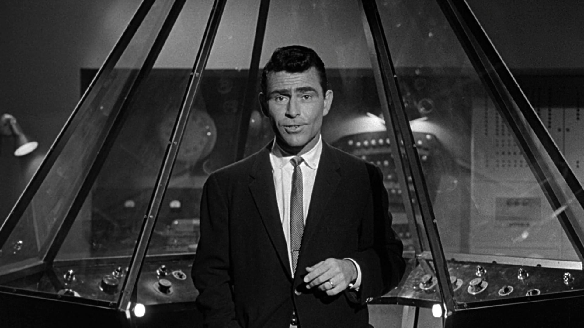 Rod Serling Twilight Zone - HD Wallpaper 