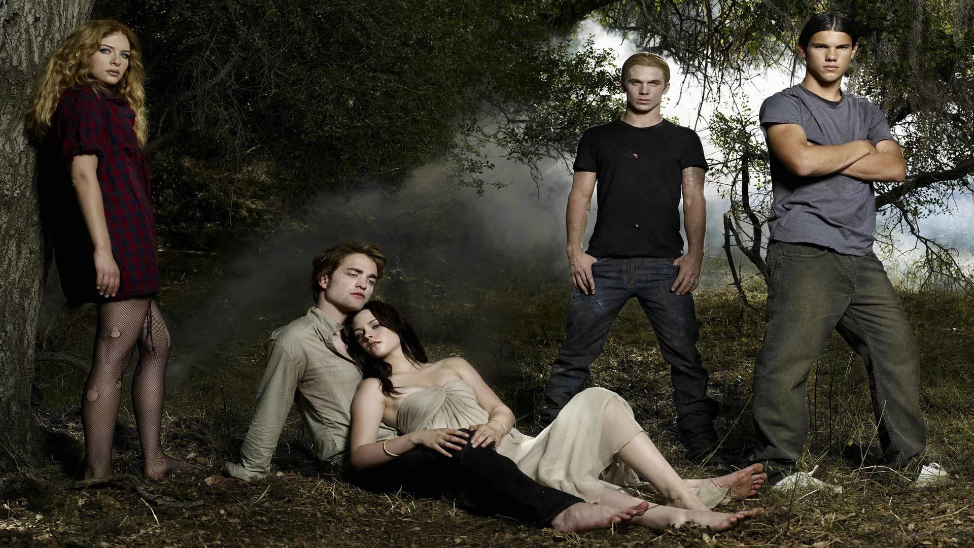 Twilight Saga Hd Desktop Wallpaper - New Moon Le Film - HD Wallpaper 