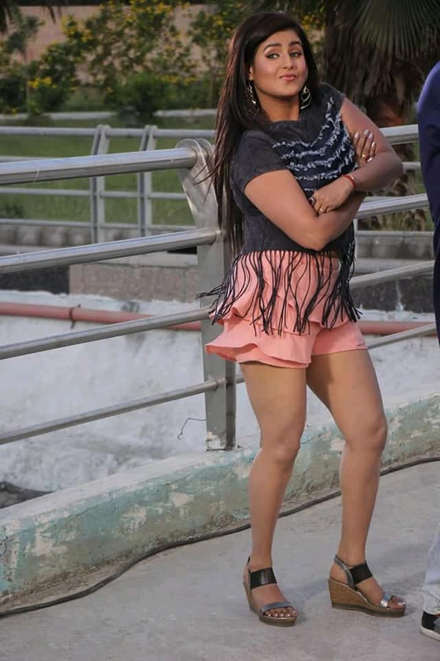 Akanksha Awasthi Photos, Images Of Akanksha Awasthi, - Akanksha Awasthi Bhojpuri Actress - HD Wallpaper 