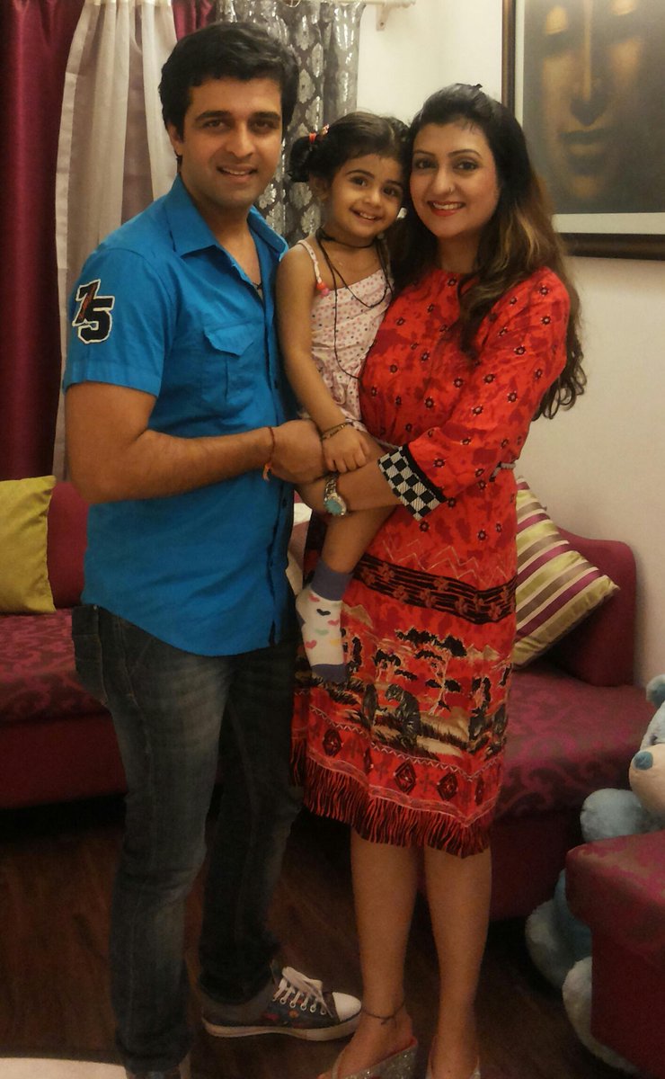 Juhi Parmar Hot & Sexy Photos Download - Juhi Parmar Hot And Sexy - HD Wallpaper 