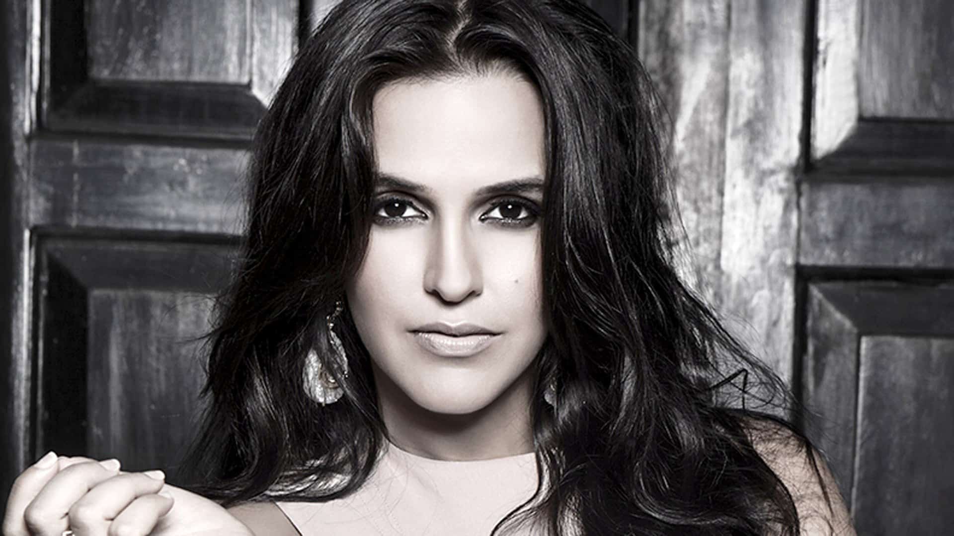 Neha Dhupia Black & White Images - Neha Dhupia Black And White Bikini - HD Wallpaper 