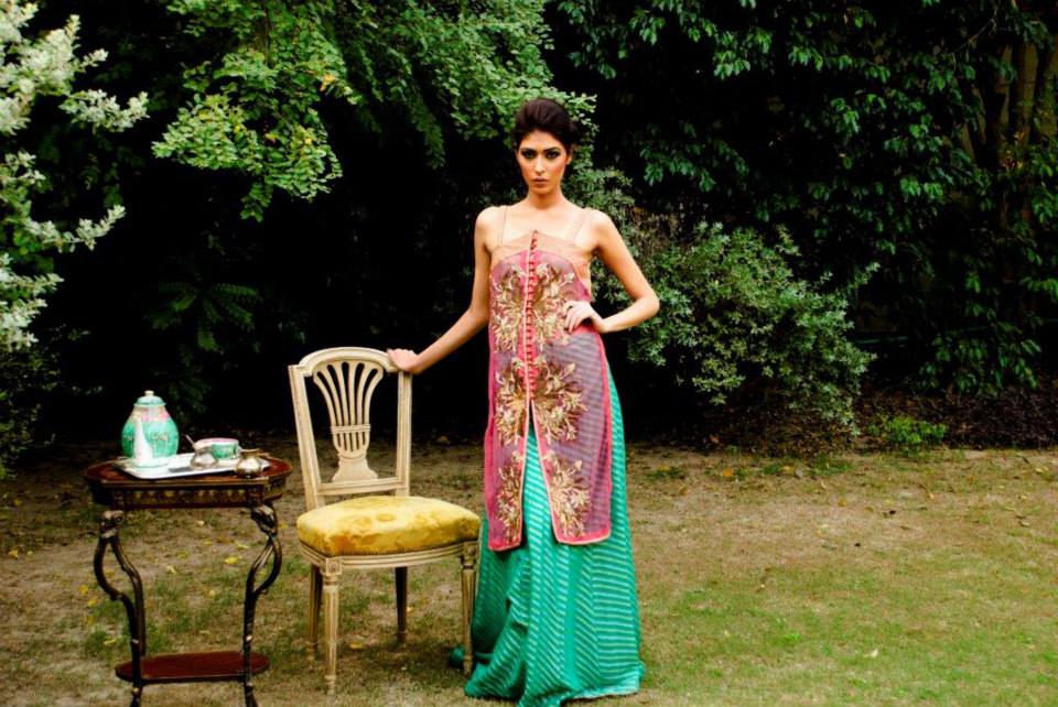 Sonia Mishal - Pakistani Drama Sonia Mishal Actress - HD Wallpaper 