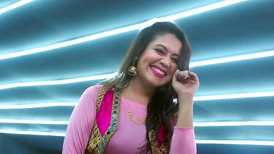 Camray Waleya Neha Kakkar - HD Wallpaper 