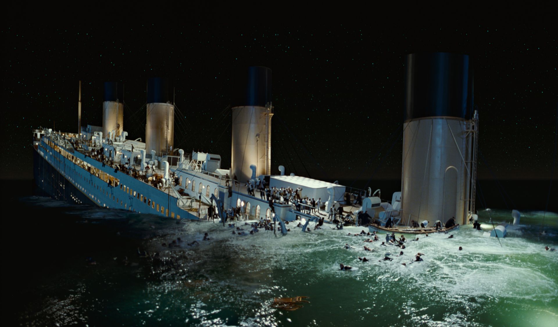 Titanic Disaster Drama Romance Ship Boat U - Titanic Sinking Movie -  1920x1126 Wallpaper 