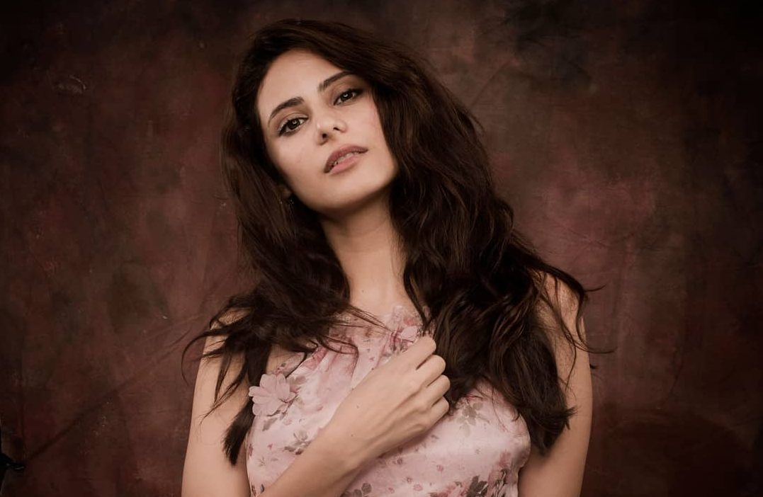Onima Kashyap Wiki - Onima Kashyap Hot - 1077x702 Wallpaper Onima Kashyap Wiki - Onima Kashyap Hot - 1077x702 Wallpaper