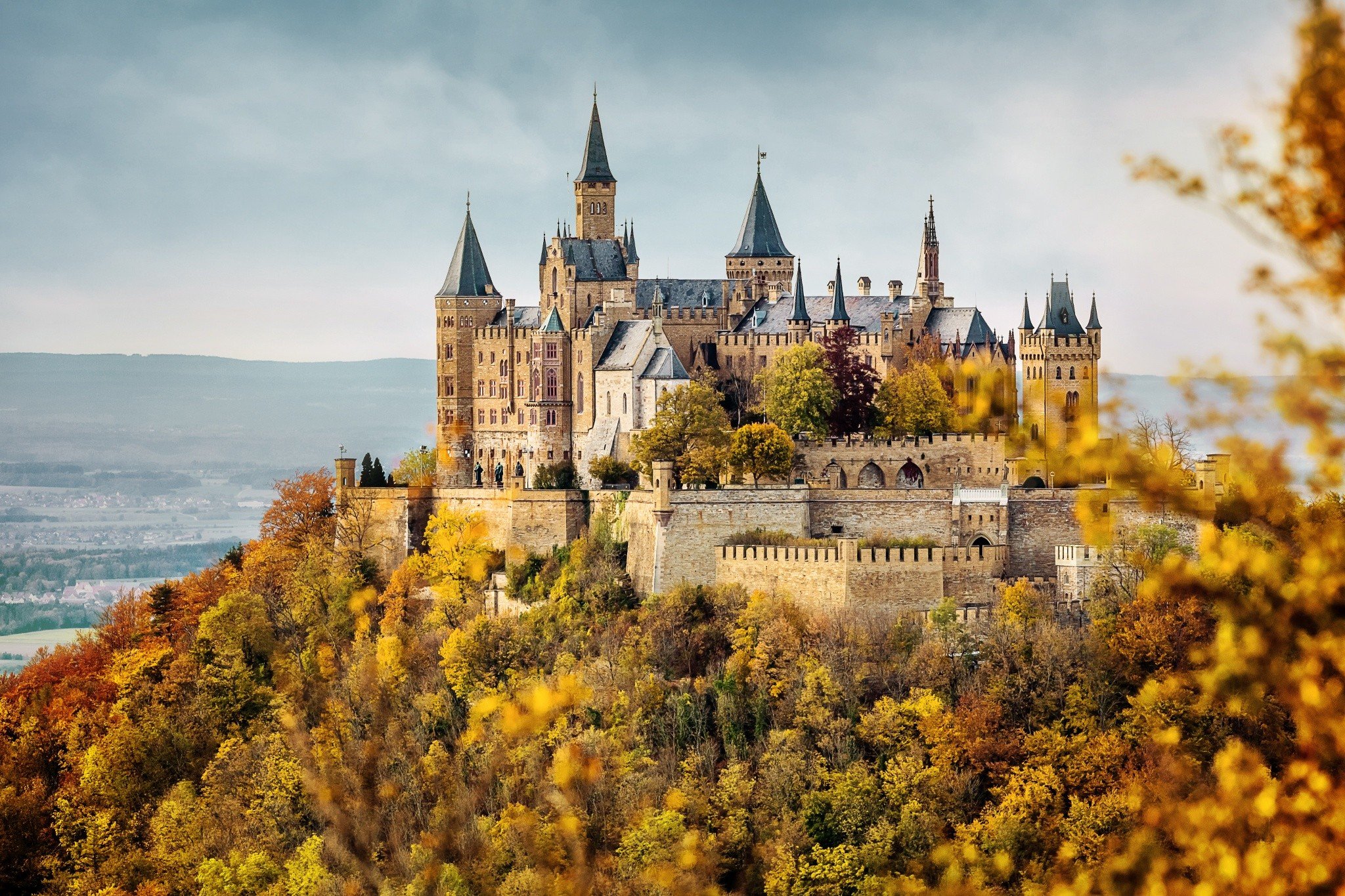 Castillo Colina Bosque Arquitectura - Hohenzollern Castle - HD Wallpaper 