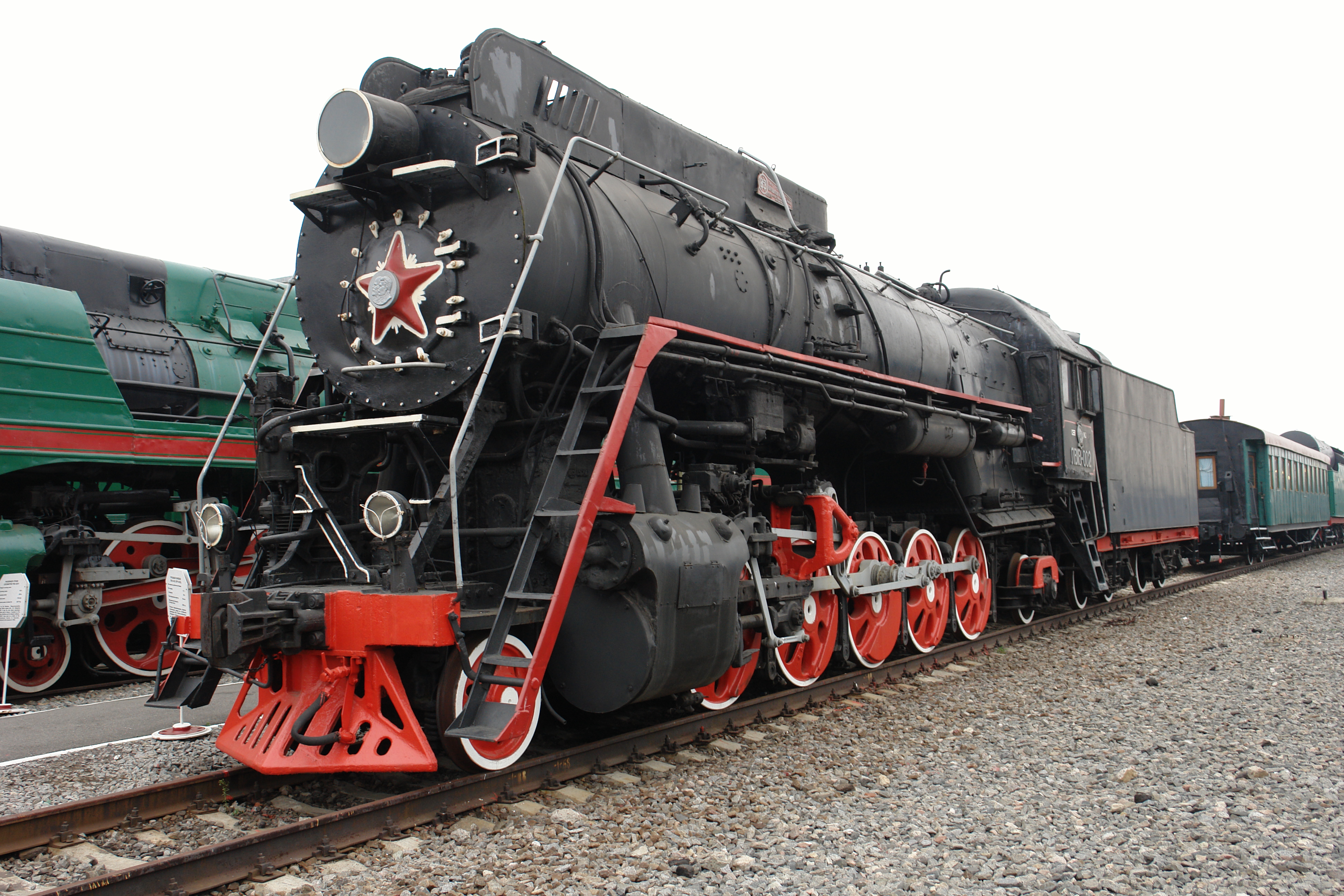Rarity, Freight Locomotive, The Rails, Wheel, Star - Russian Locomotive Class Lv - HD Wallpaper 