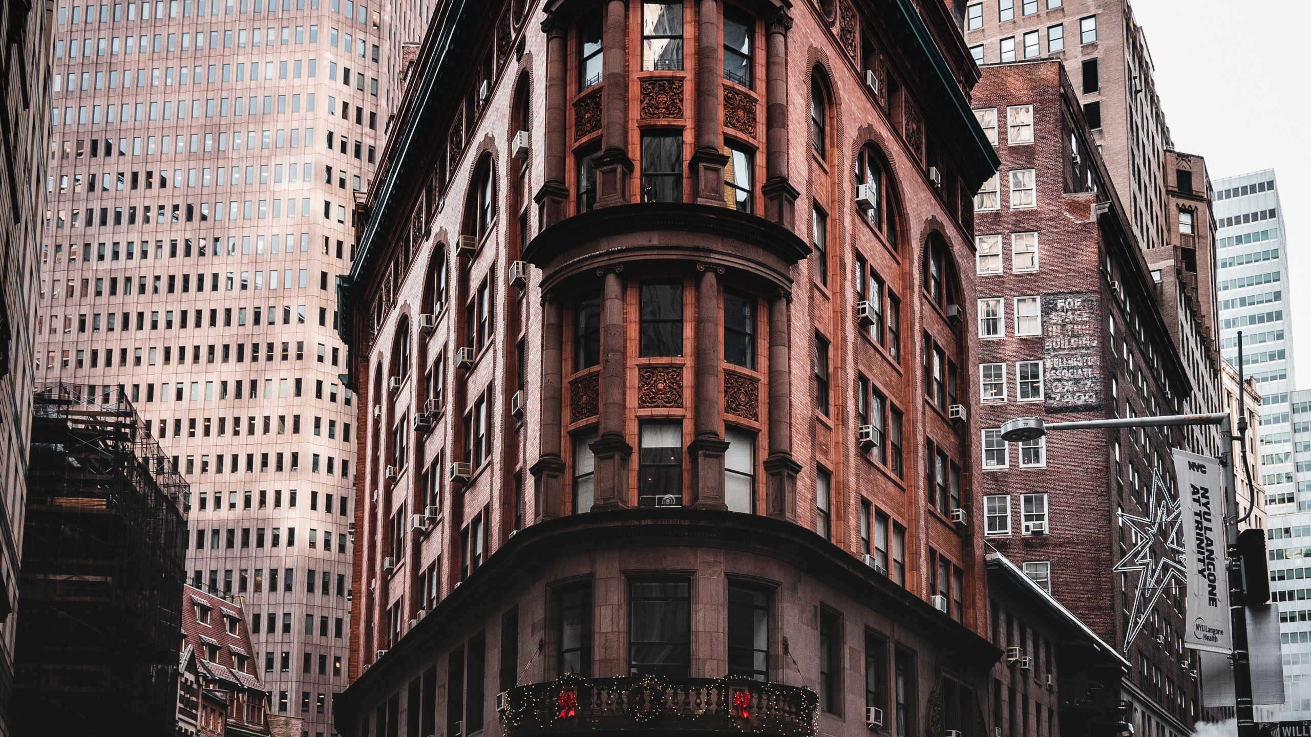 Taxi, Architecture, Urban, Street, Town - Apartment - HD Wallpaper 