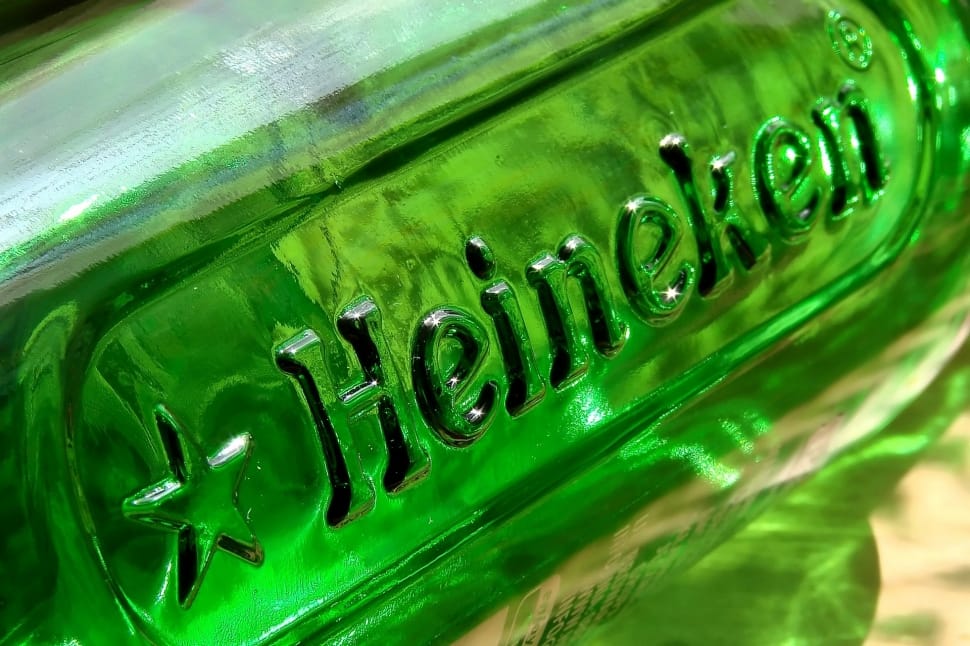 Heineken Glass Bottle Preview - Heineken Hungary - HD Wallpaper 
