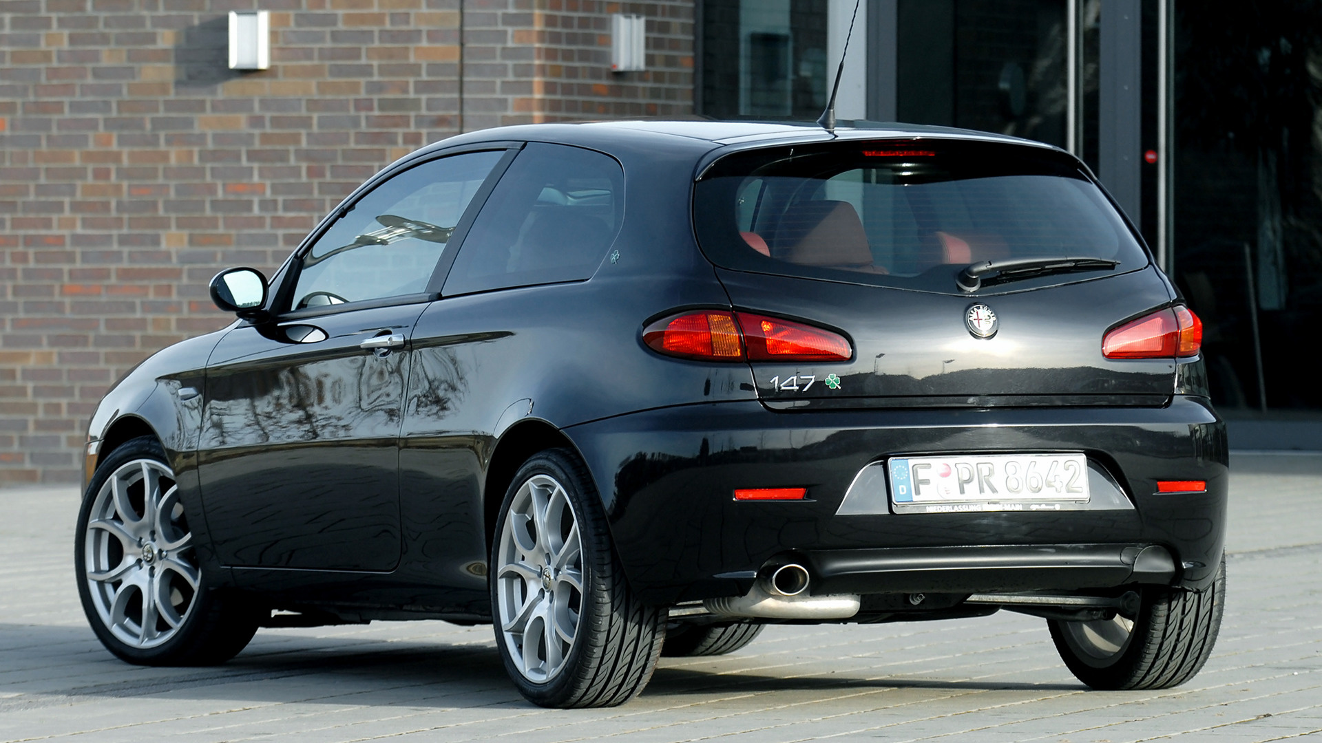 Alfa Romeo 147 - HD Wallpaper 