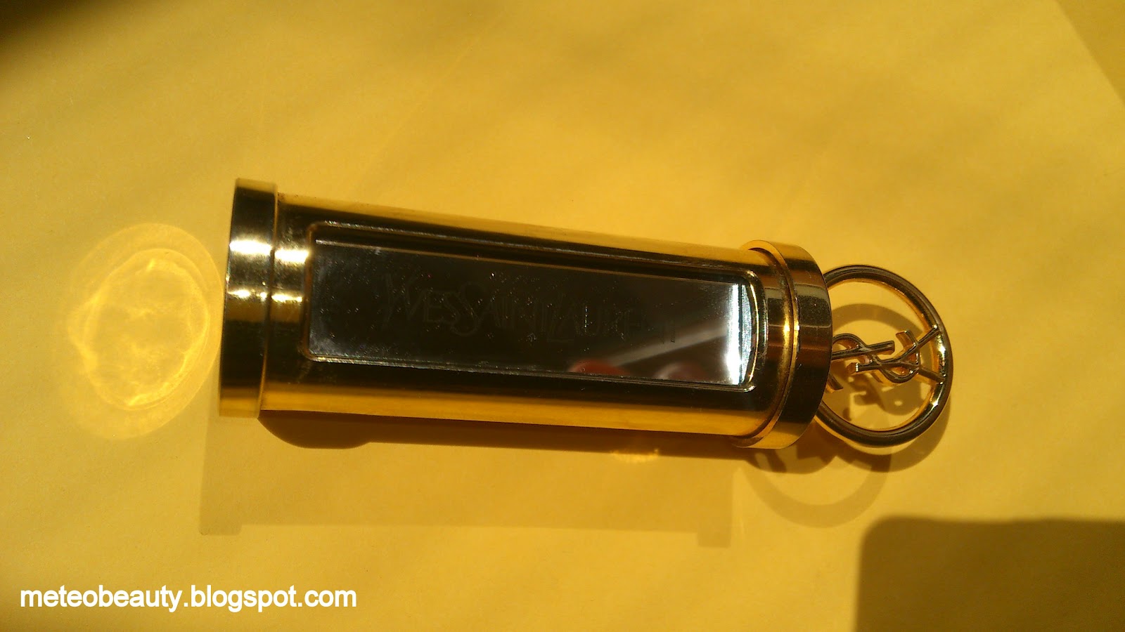 Keychain - HD Wallpaper 