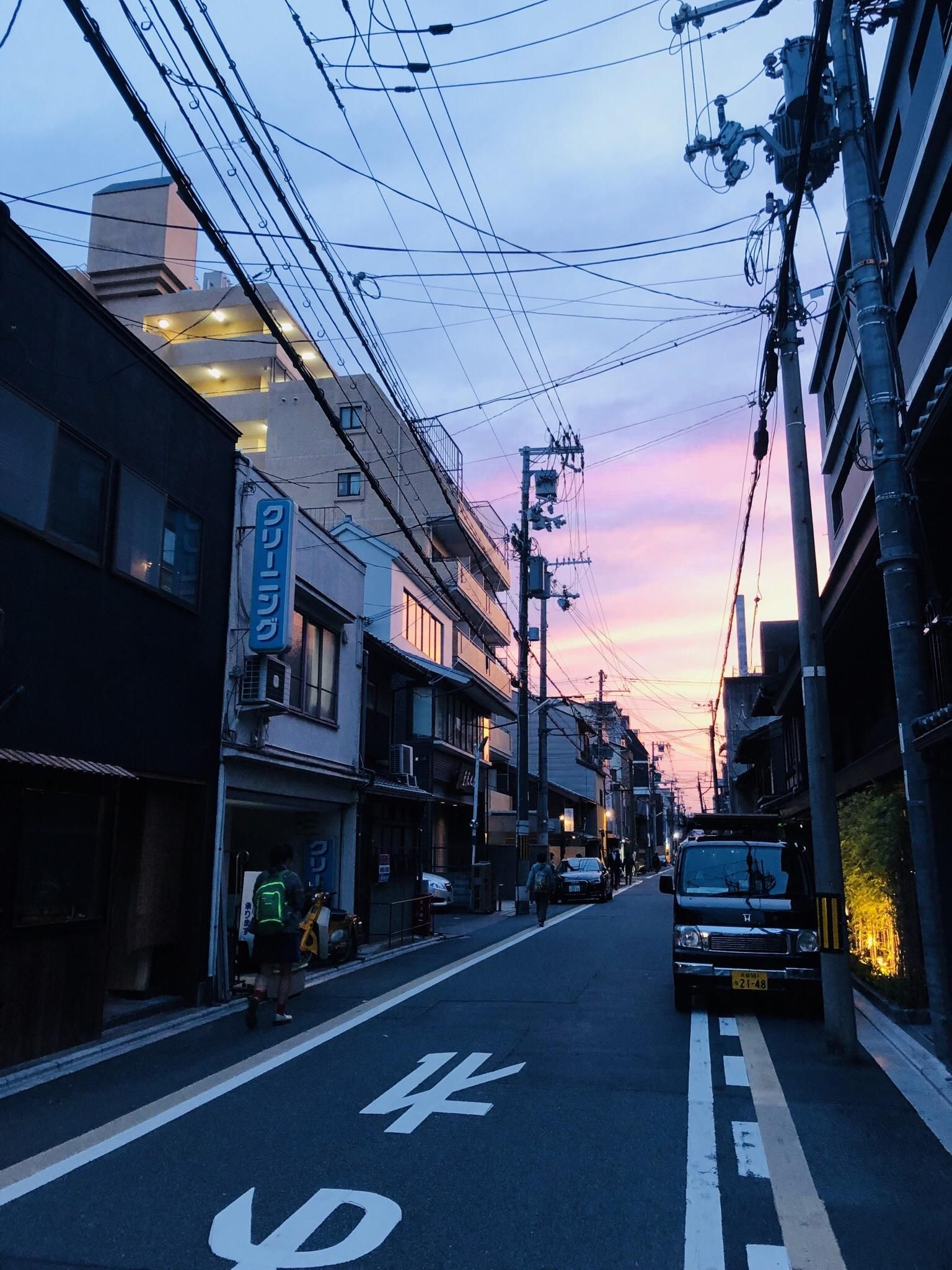 Japan Street Sunset - HD Wallpaper 