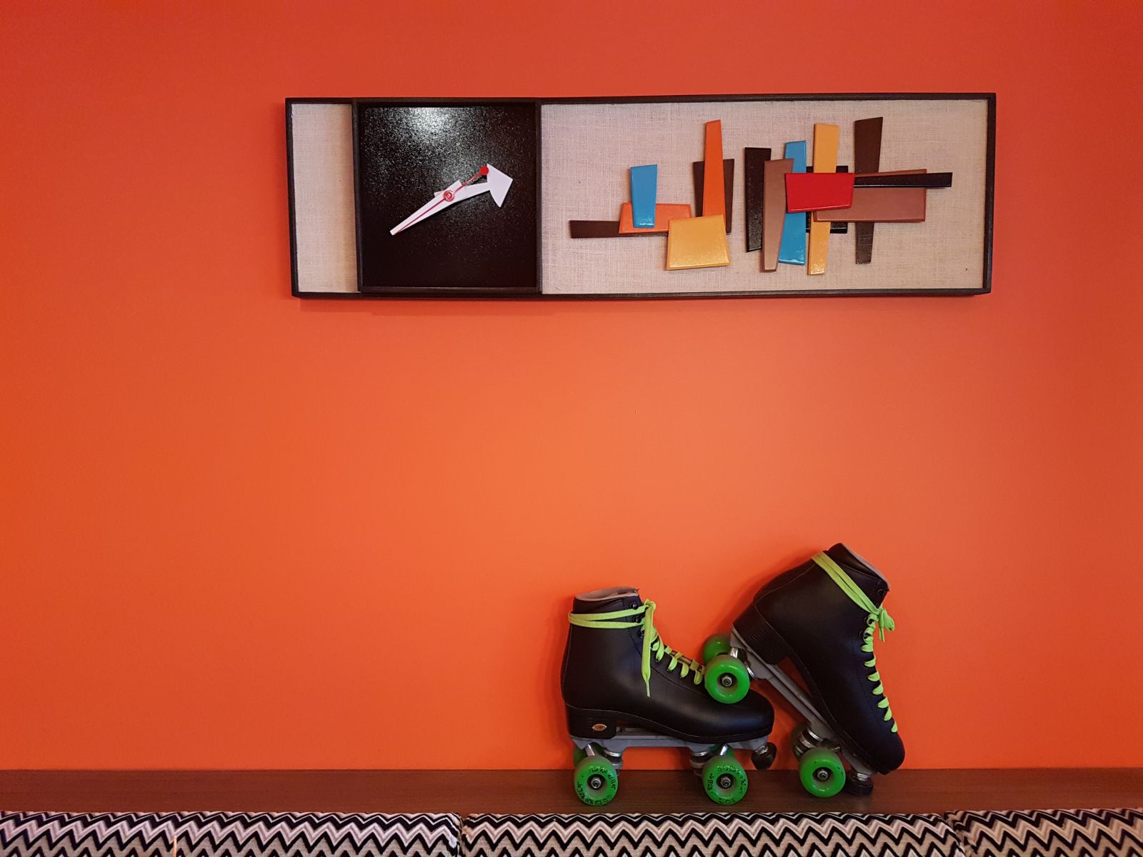 Hotel Zed Has Roller Skates - Quad Skates - HD Wallpaper 