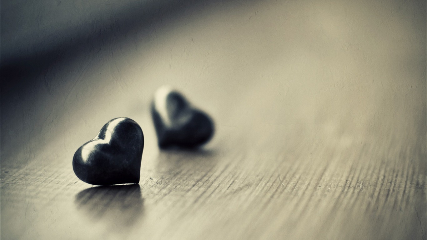 Two Black Hearts-love Hd Wallpaper2013 - Black Heart Wallpaper Hd - HD Wallpaper 