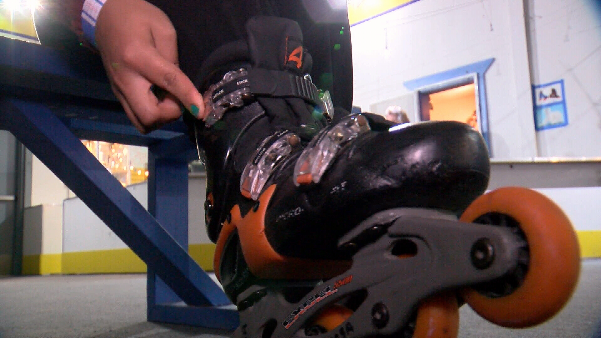 Arena - Inline Skates - HD Wallpaper 