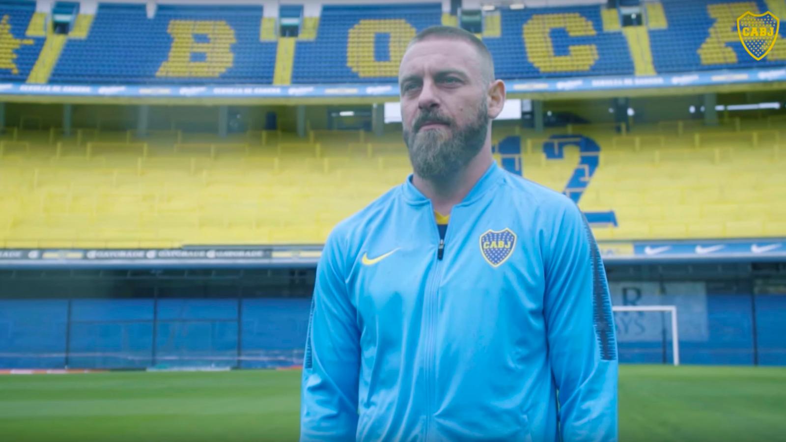 De Rossi Ya Está En Boca Y Lo Recibieron A Lo Grande - Daniele De Rossi Boca Juniors - HD Wallpaper 