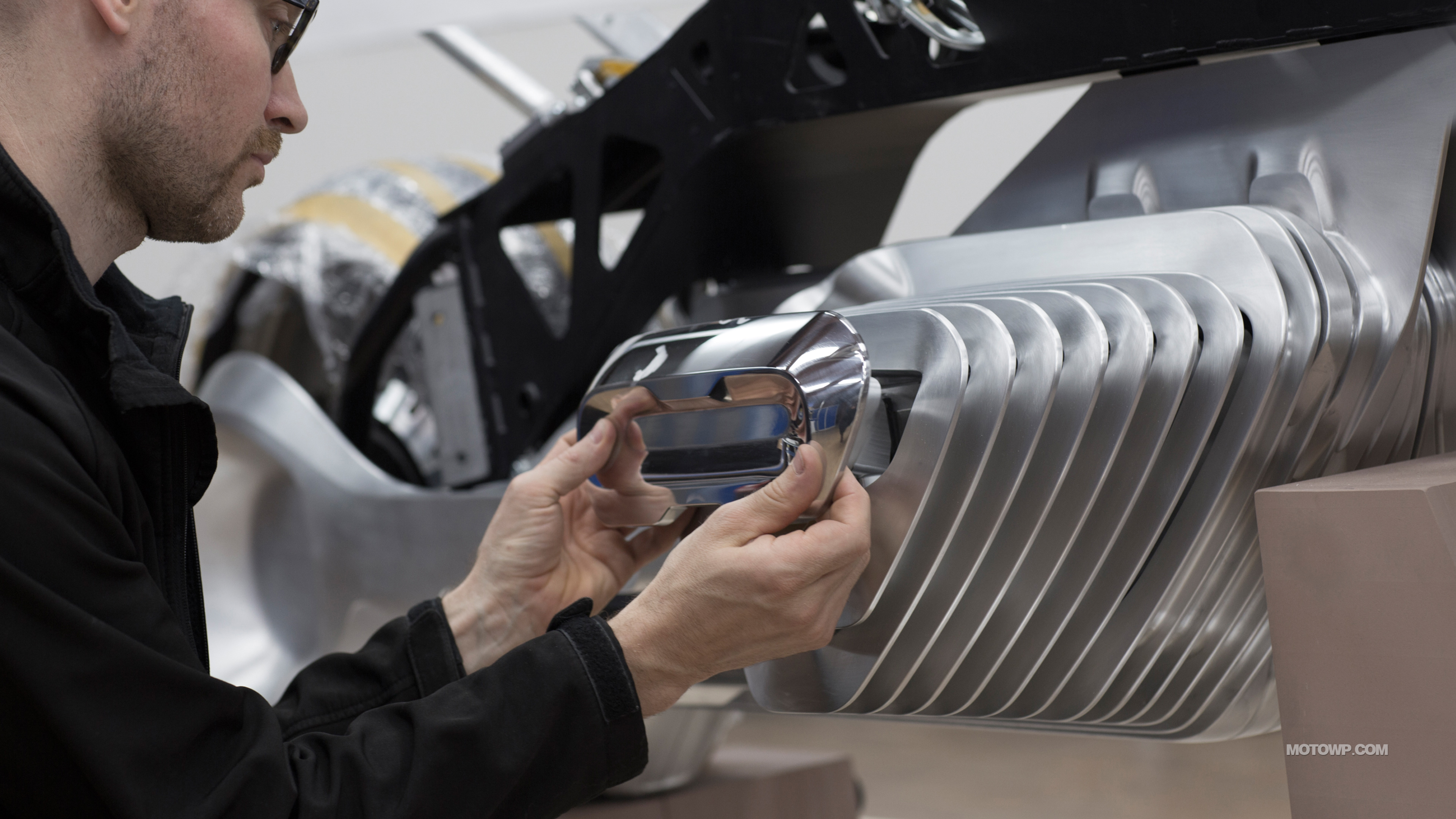 Vision Next 100 Motorcycle - HD Wallpaper 