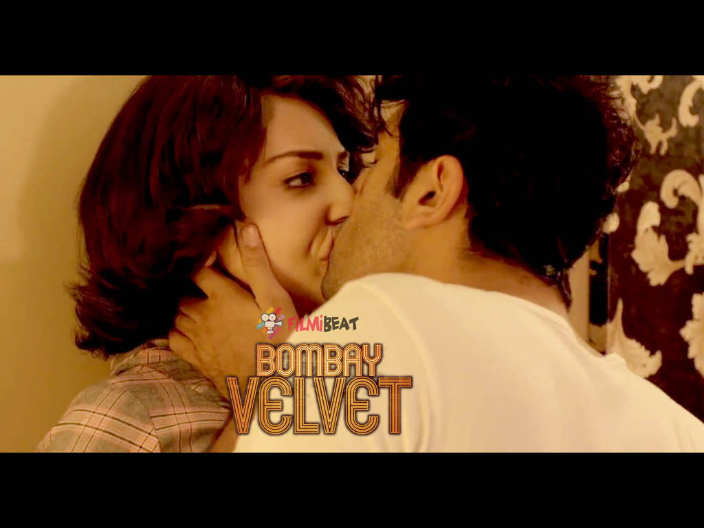 Anushka Sharma Kiss - HD Wallpaper 