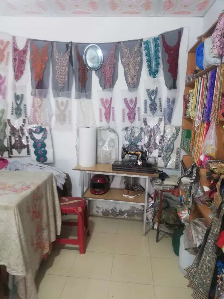 Running Business For Sale Ac Seiling Wallpapers Do - Window Valance - HD Wallpaper 