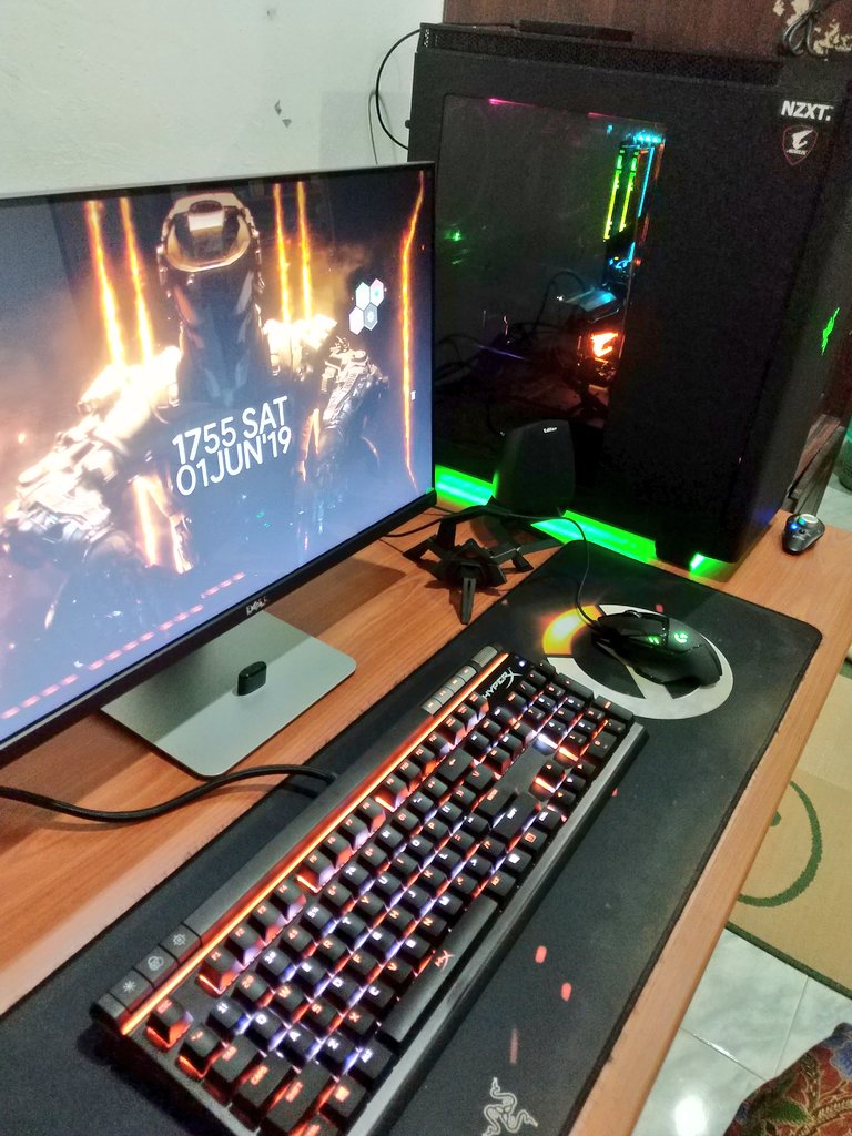 Led-backlit Lcd Display - HD Wallpaper 