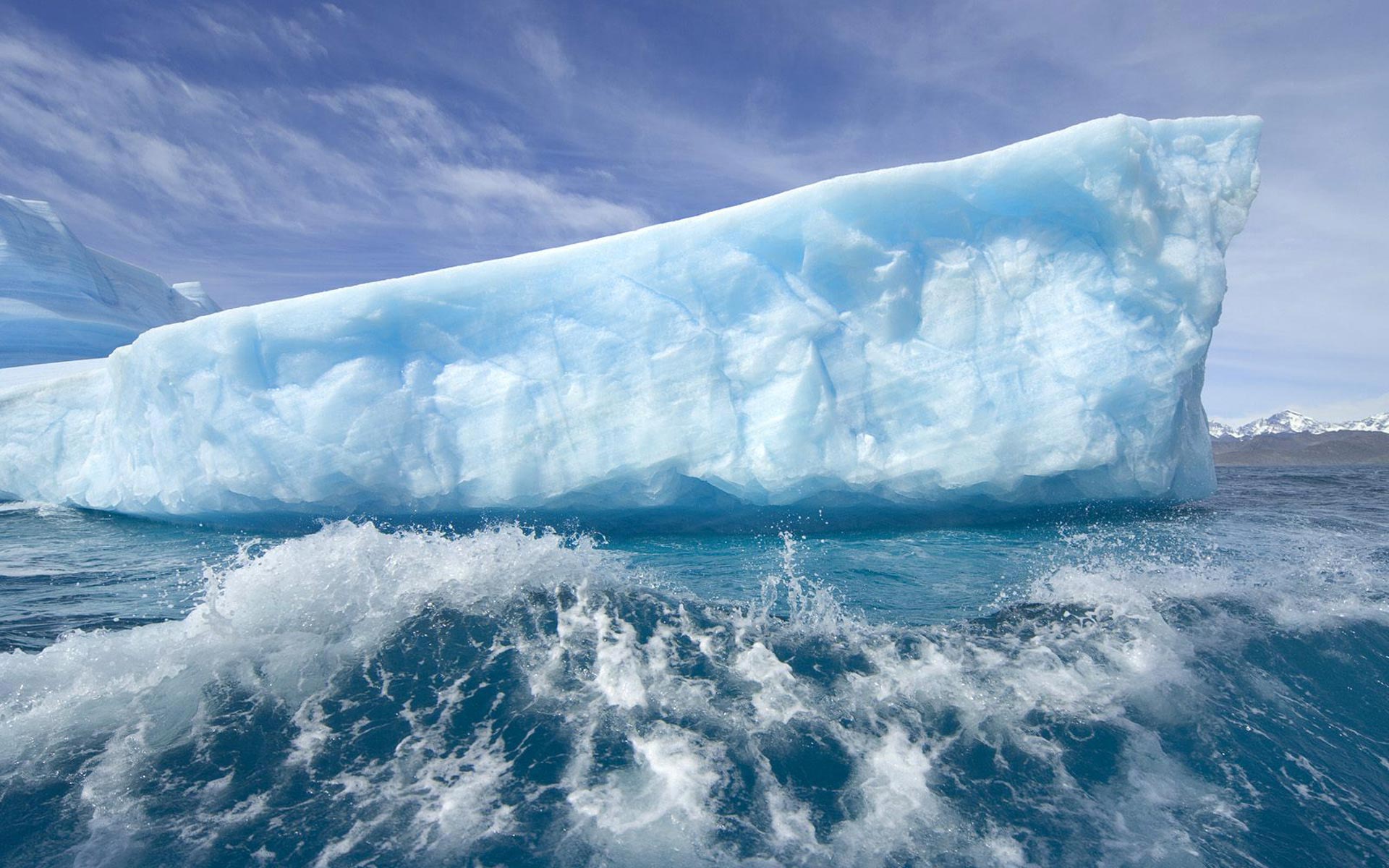Greenland Iceberg Wallpaper - Amazing Pics Of Antarctica - HD Wallpaper 