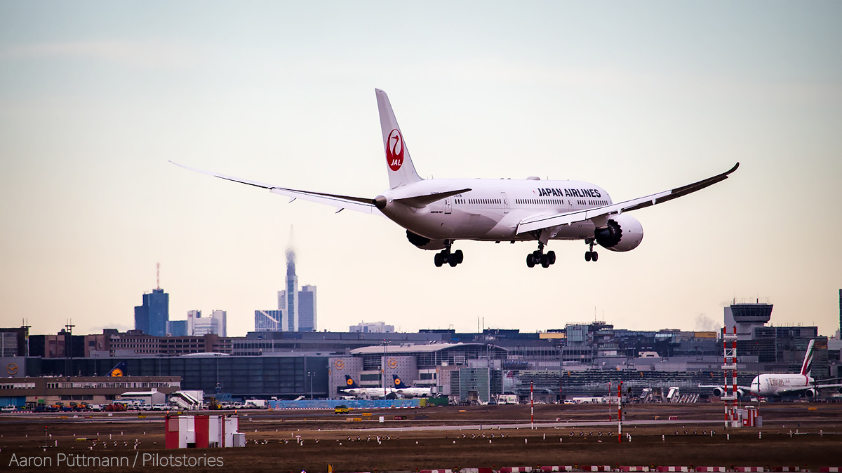 Boeing 777 - HD Wallpaper 