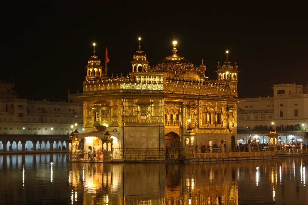 History Of Amritsar - Golden Temple Amritsar - HD Wallpaper 