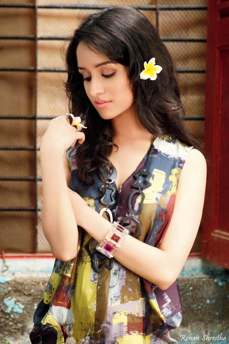 Shraddha Kapoor Grandfather - HD Wallpaper 