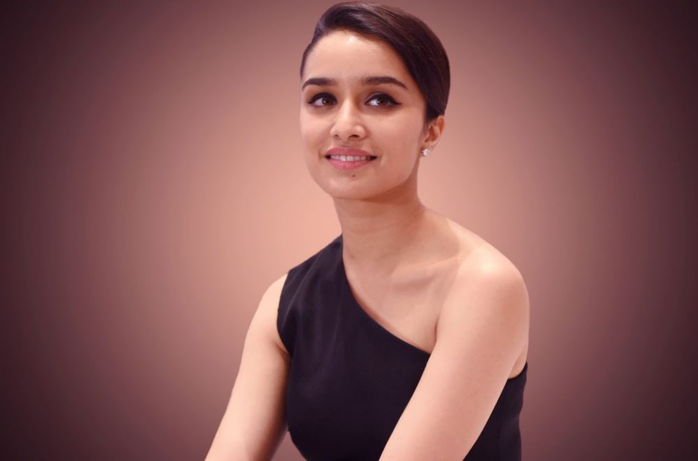 Shraddha Kapoor Street Dancer - HD Wallpaper 