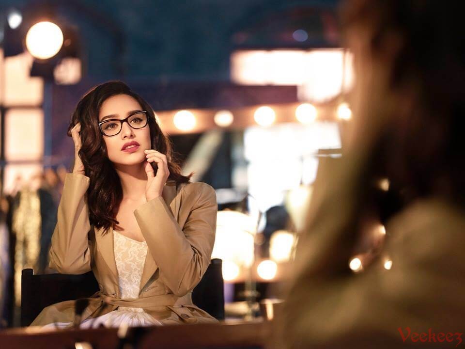 Shraddha Kapoor Brother Name - HD Wallpaper 