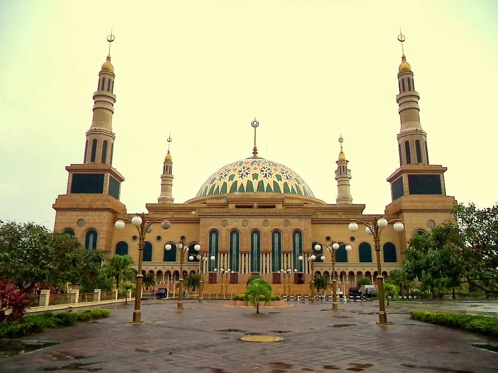 Amazing Samarinda Islamic Center Pictures & Backgrounds - Samarinda - HD Wallpaper 