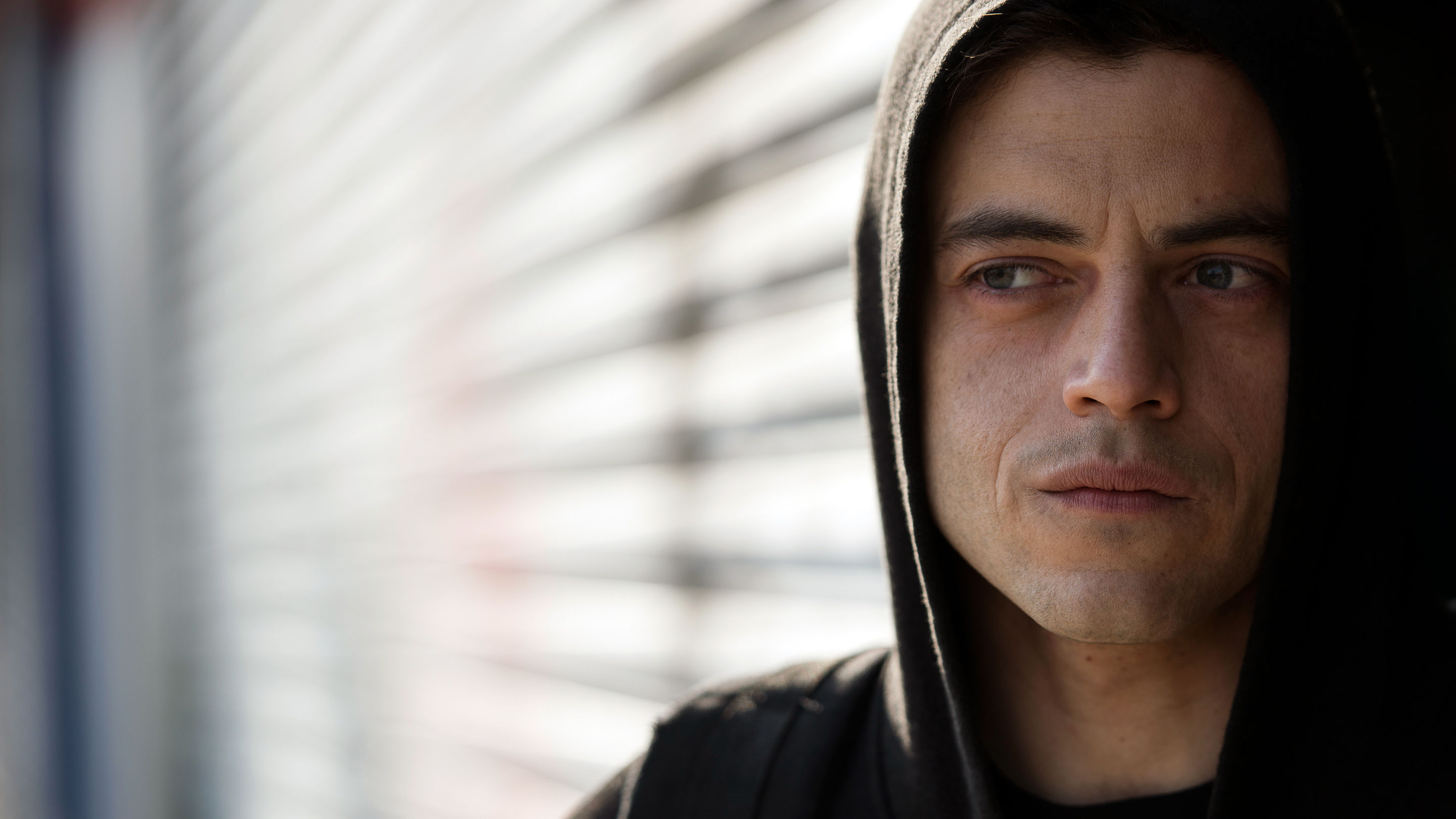 Mr Robot Rami Malek - HD Wallpaper 