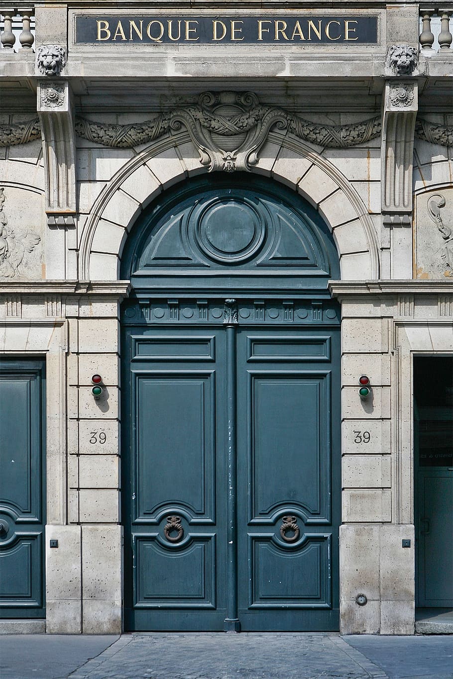 Paris, France, Architecture, City, Door, Vintage, Wall - HD Wallpaper 